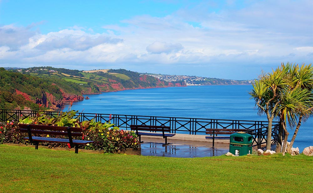 LeisuretimeUK's tweet image. Babbacombe Spring Break with Cream Tea!
Travelling on 5th April. 3 days.
Staying at the Babbacombe Hotel. Regular evening entertainment.
ONLY £99pp!!
Book online goo.gl/RhrfAA or call 029 2090 1010
#SpringBreaks #Travel #CoachHoliday #leisuretimeuk
