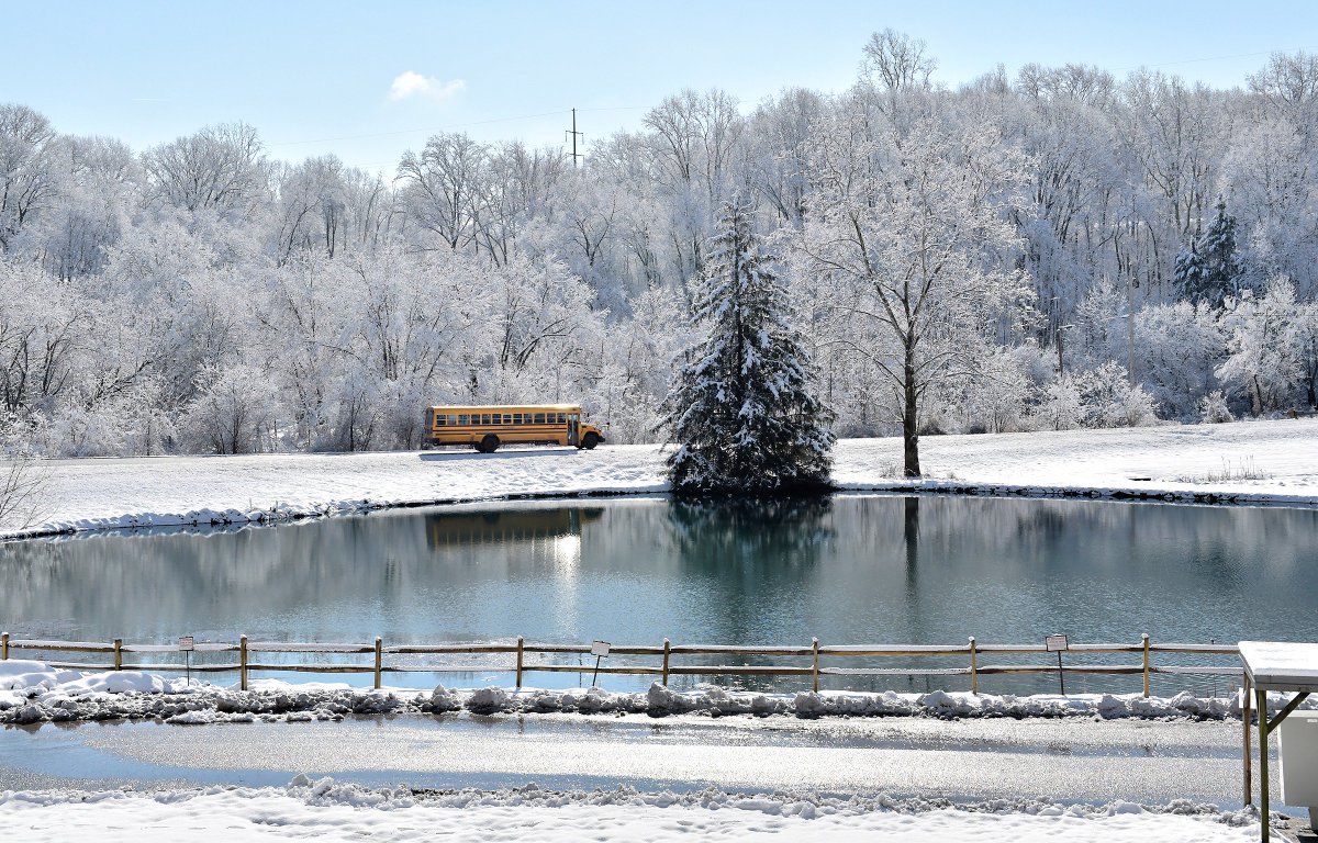 SuzetteLNP's tweet photo. From Willow Street to New Providence, I found all kinds of scenic images today. @LancasterOnline #lancastersnow https://t.co/nQRmF8ehja