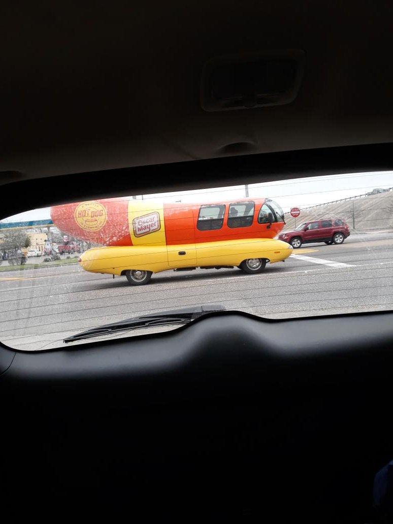NightmareMolten's tweet photo. I just saw this and I had taken a pic. #HOTDOGCAR! https://t.co/YOynht6Xmt