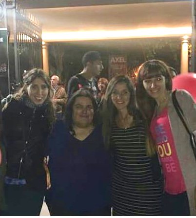 Giyu87's tweet photo. @Los40ar @AxelOficial Con @Ale_Urquiza @Noeg84 y @julilacuerva en el Hipódromo en el gran show de @AxelOficial #AxelEnLOS40 https://t.co/TTXObNljOS