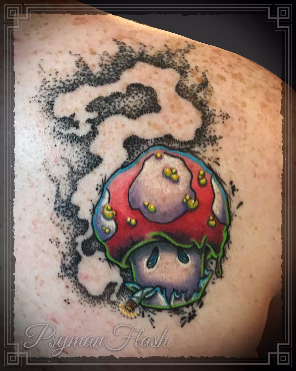 psymanflash's tweet photo. Few recent colour pieces!
#Wonderland #SuperMario #Skullart https://t.co/L0k4q7NNW8