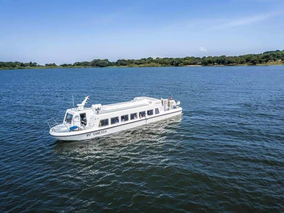 jinjacity's tweet photo. Travel between Entebbe, Kampala and Jinja in style
Instead of taking 4 to 5 hours to complete 90 to 110 kilometers, you can now get to your destination by boat in only 2,5 hours. 
Call: +256 752 371 829 / +256 786 275 187. 
Email admin@nyanzawaterways.com
https://t.co/GlNnEaCR5T https://t.co/zpHyNGN11Q