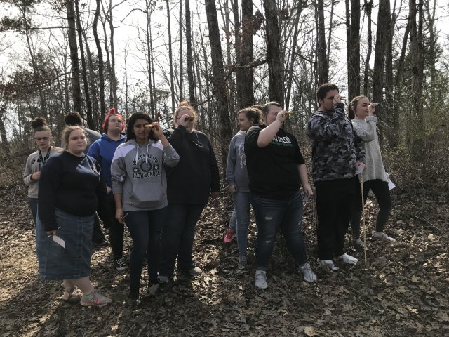 WaterlooHighSch's tweet photo. Mr. Franks' Forestry class navigates a compass course via a compass. https://t.co/uSOzOh3ciw
