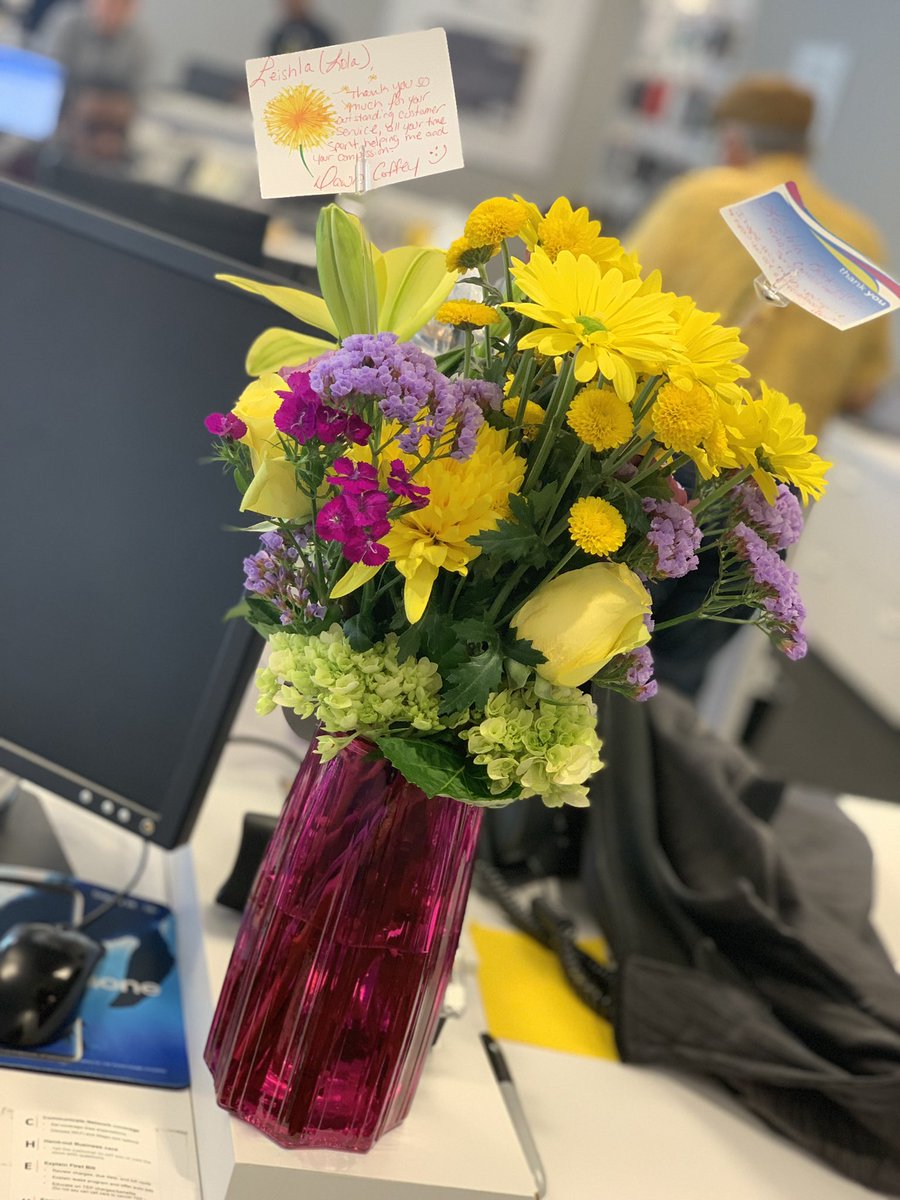 leishly's tweet photo. One special customer Dawn Bachand Coffey and now we are friends Thank you #sprintfam #mycustomer #happy #sprintoviedo  @SprintOviedo https://t.co/oGPIvQLnEA