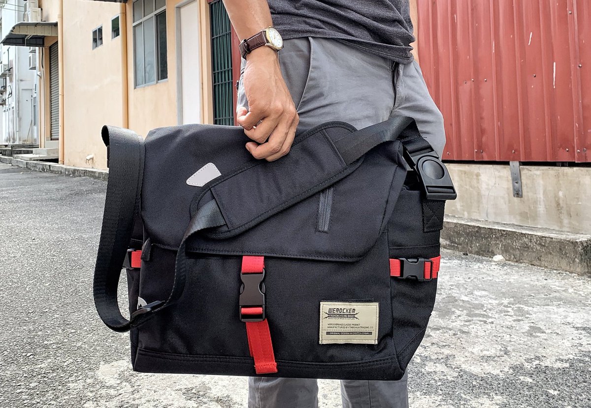 UltrasStore1's tweet photo. Tambahan pula, beg ni mempunyai sedikit water resistant. Senang cakap, kalau bro naik moto hujan rintik2. 
Tak perlu risau.

Berminat ? 
Tekan link di bawah ni sekuat hati untuk WS kami !

https://t.co/CsnydnTB7p https://t.co/M2O7rHB5M4