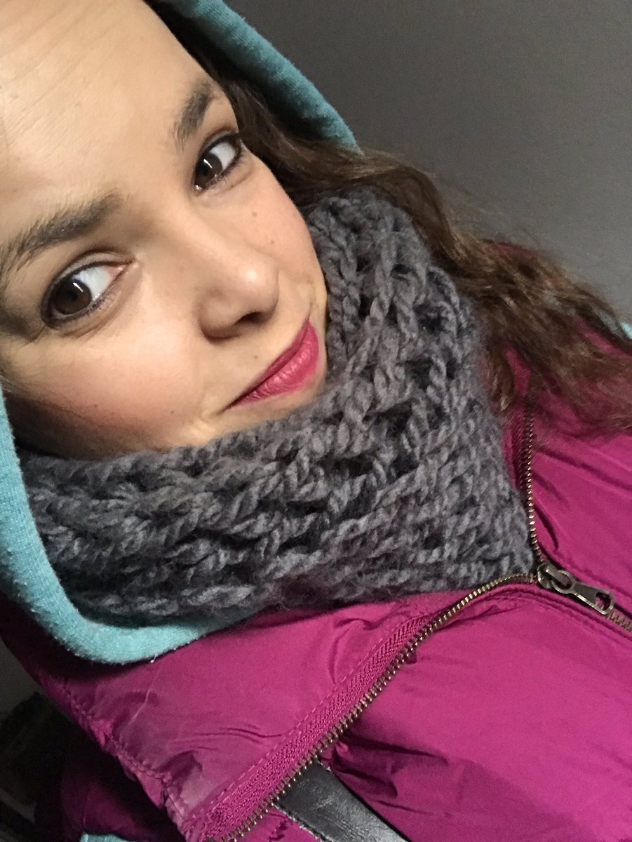 TatisBoutique's tweet photo. Parece que el verano está terminando... hace tu encargue de cuello para no pasar frío este invierno! Variedad de colores

#artesanal #hechoamano #tejido #abrigos #cuello #tatisboutique https://t.co/ZjupGZl2ex