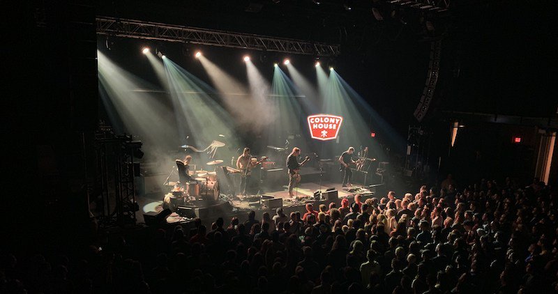 .<a href="/ColonyHouse/">COLONY HOUSE</a> leaves a packed house shook following @20MonroeLive performance auxcord.fm/colony-house-l…