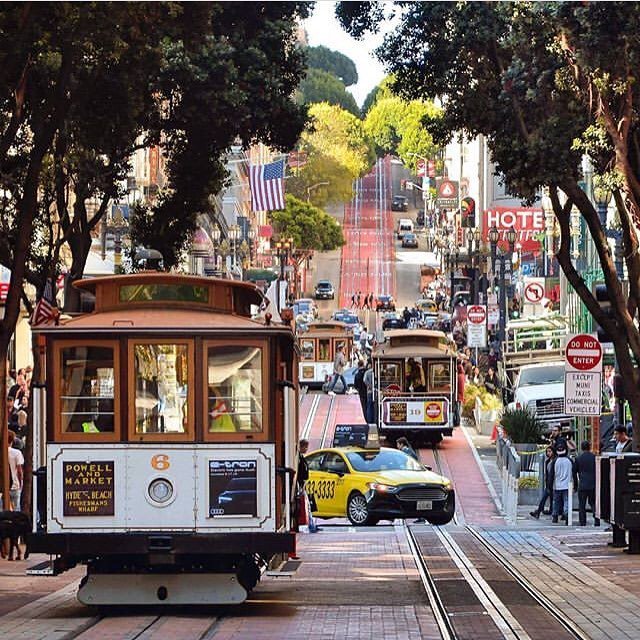 SFGate's tweet photo. From Instagram: Ka-Powell St. by @lydiaradonic #cablecar #sfcablecar #powellst #regram #sf #citylife #sanfrancisco #citybythebay #instagood #instalike #picoftheday #alwayssf #sanfranciscobayarea #sanfranciscolove #sfphotography #sfphotographer #sfbayarea https://t.co/xRgeyx4piV https://t.co/iID0IschGY