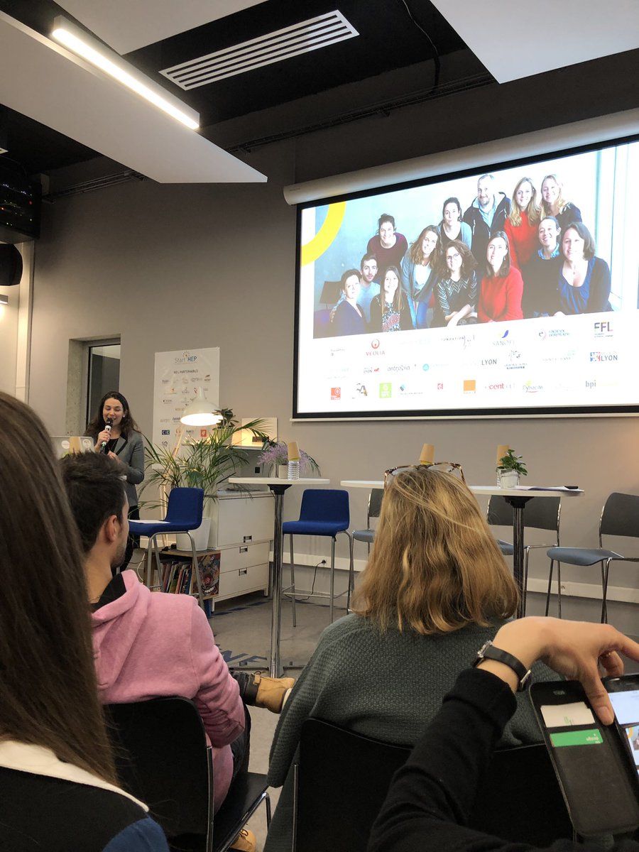 csintes0201's tweet photo. Belle soirée avec @ronalpia et la mise en lumière des #intrépides qui entreprennent pour les #fragilités
@NathalieCaron9 @maaclab https://t.co/2vyCA90gkQ