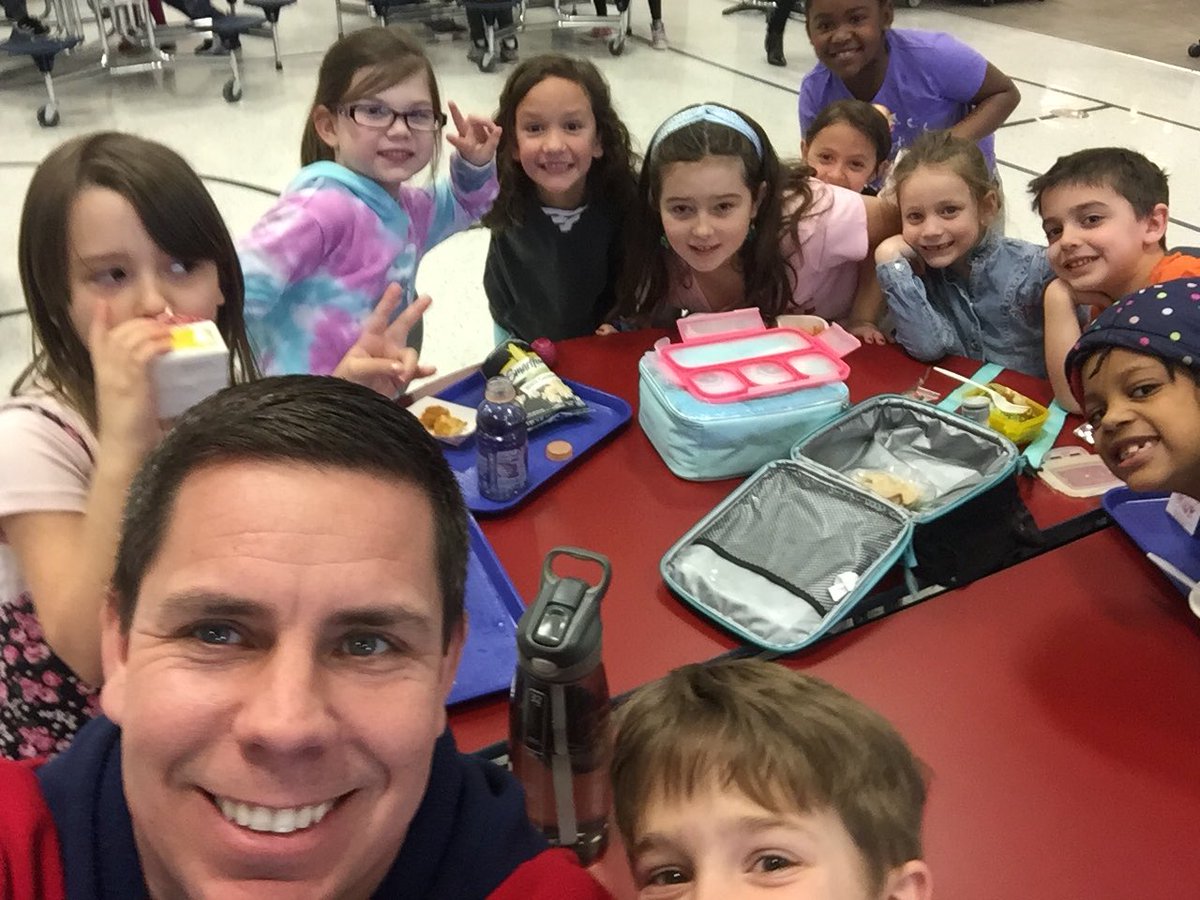 SCE_porter's tweet photo. Mr. Porter and his lunch table were photo bombed. https://t.co/5HN3ERRDZt