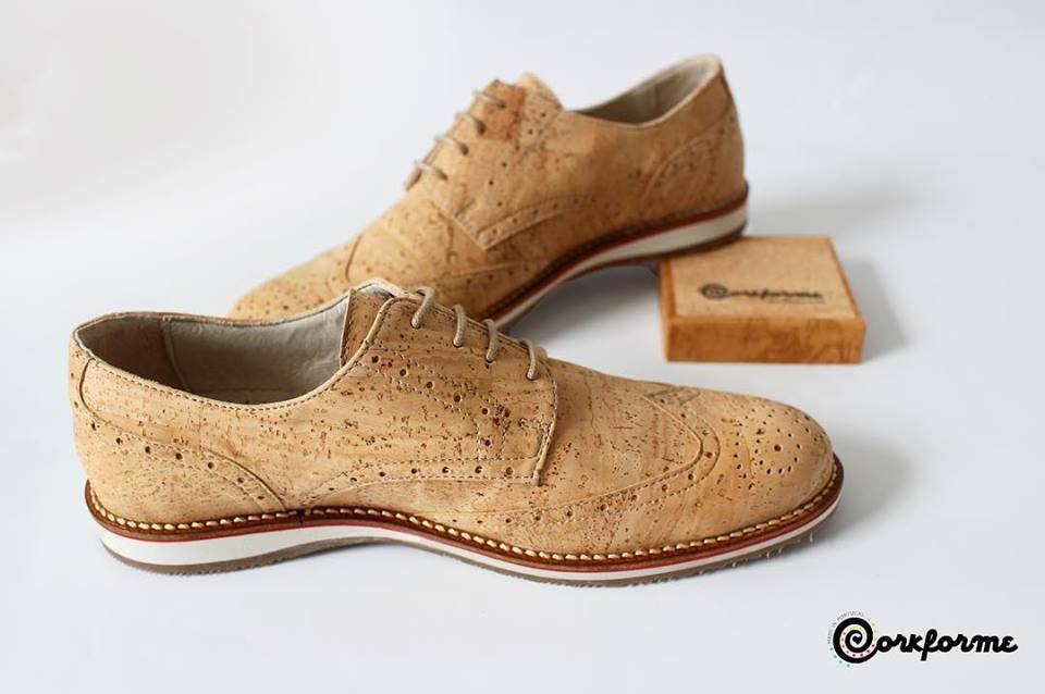 corkforme's tweet photo. Para Pais que querem o melhor 👨🏼Clássico e elegante 👌🏻 Sugestão dia do Pai #cork #corkforme #lovecork #diadopai #fatherday #fatherlove #shoes #corkshoes #corkfashion #madewithlove #madeinportugal https://t.co/SAdnuzFqWB