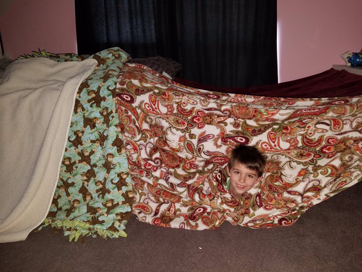 mrsmjohnson11's tweet image. It was a great weekend to build a fort! Thanks everyone for sharing your photos. #sciencehomework If you haven’t had a chance to build yet, you have until Friday. The Ss will share out what tools they used and what they noticed while creating the darkest fort. #DrydenRocks