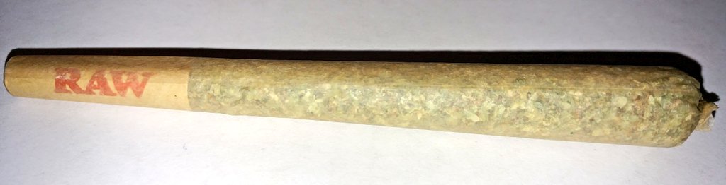 fatdabs4you's tweet photo. #Prerolls anyone? We are packing up king size and regular #cones for growers. Our equipment removes all stems for a quality experience. Let us save you time and money! #OKMMJ https://t.co/HdVfqLtxez