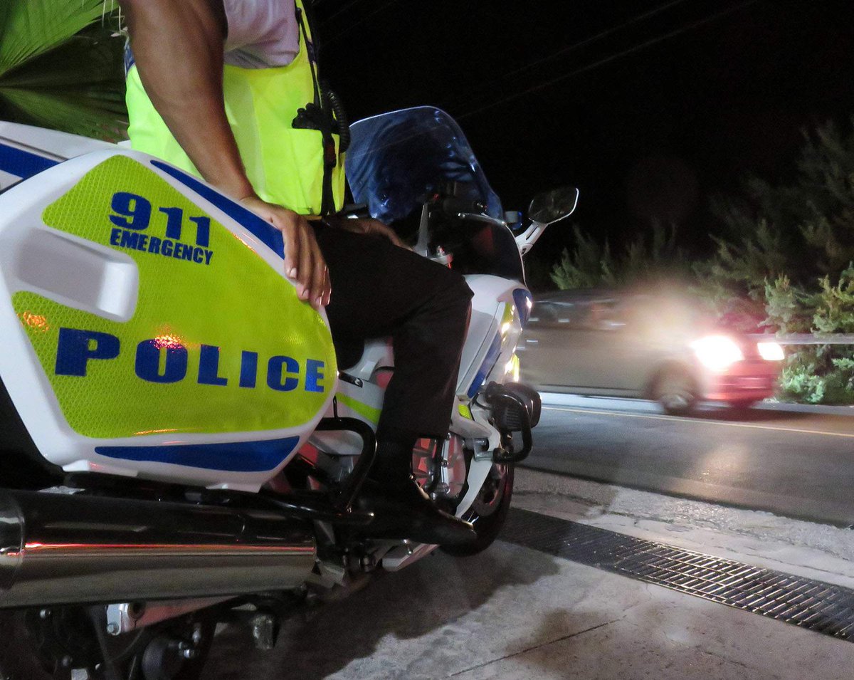 TheRoyalGazette's tweet photo. Sobriety checkpoints this weekend | https://t.co/gg1sNL0Th7 https://t.co/8lIFPXCWeZ