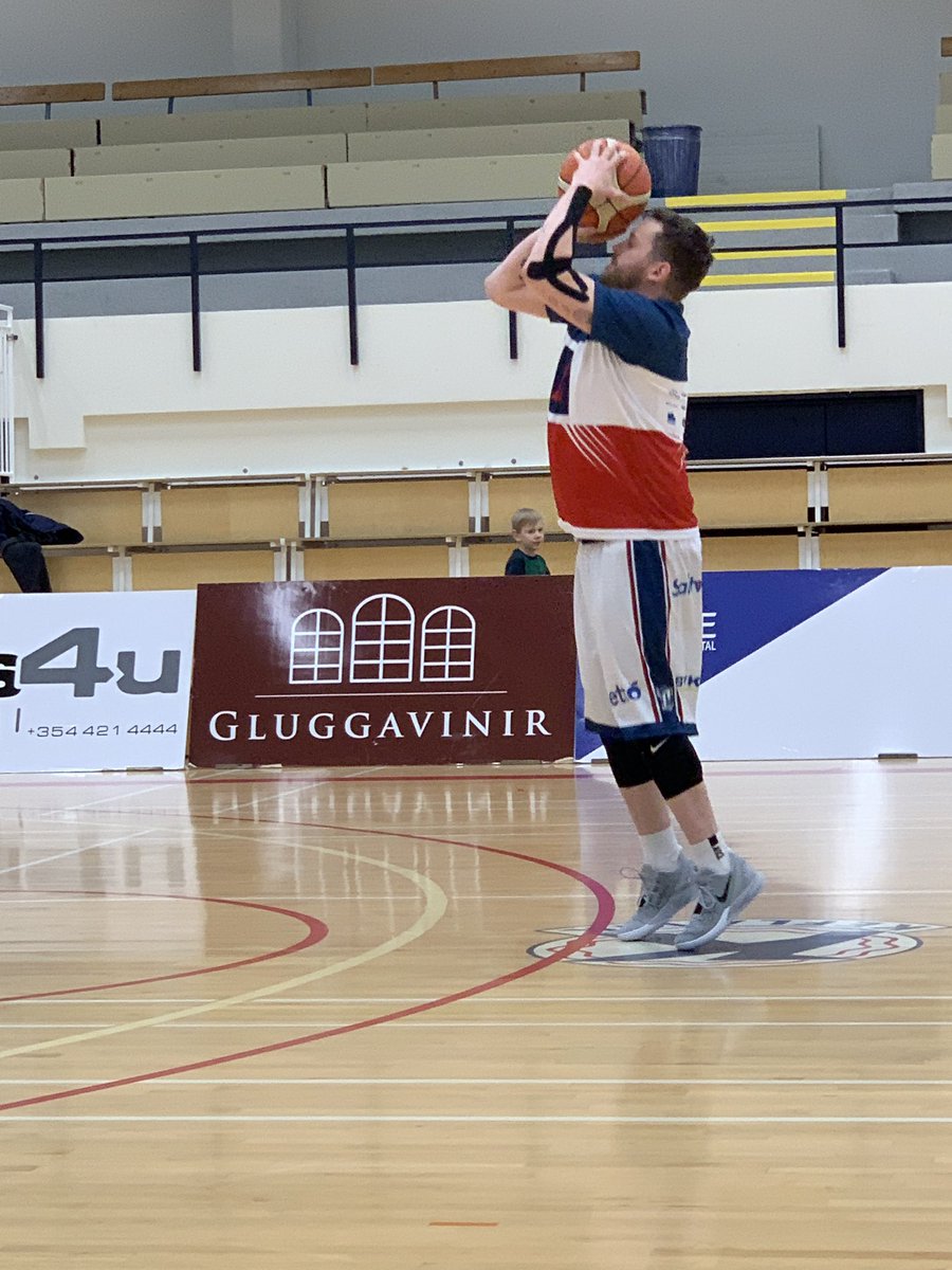 Aronvaltyss's tweet photo. #MG10 með comeback #dominosdeildin https://t.co/ADwUgeKGPH