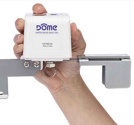 PREVENT LEAKS

Pair the Dome Water Main Shut-Off with a few Leak Sensors, and configure your Hub to automatically close the valve when water is detected.

bddy.me/2XDHwbJ

#getdome #homeautomation #leak #prevention #waterdamage #zwave #zwavealliance