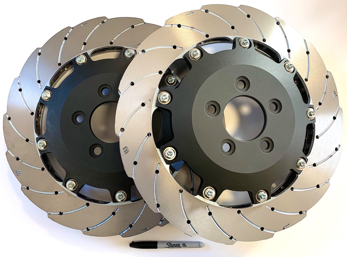 SwallowsRacing's tweet photo. Scale tells a story that cannot lie..
.
.
.
#wortec #wortecbrakes #brakepackage #floatingdisc #jaguarperformance #jaguarxk #jaguarowners #jaguarftype #400mmdisc #performance #jaguarsport #jaguar #trackcar #trackaddict #trackobsession #uktracktime #motorsport #weareSR https://t.co/c7BIDU8Sdx