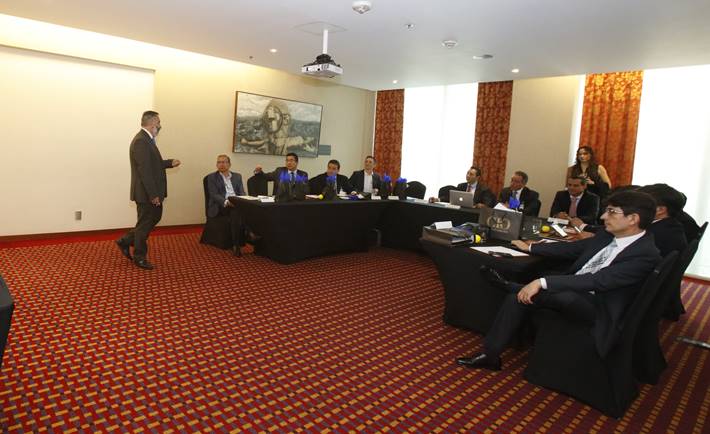 CIOMexico's tweet photo. Mesa redonda en CSO Executive Forum 2019: Administrando riesgos en la era de la #TransformacionDigital
https://t.co/ayclLEjJlV
#CSOMexico @symantec #ciberseguridad #seguridadinformatica https://t.co/fB9XkWMzvI