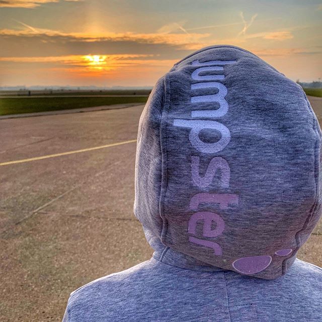 JumpsterStore's tweet photo. https://t.co/4iwdeEk6IZ https://t.co/wtLGCAAa3K