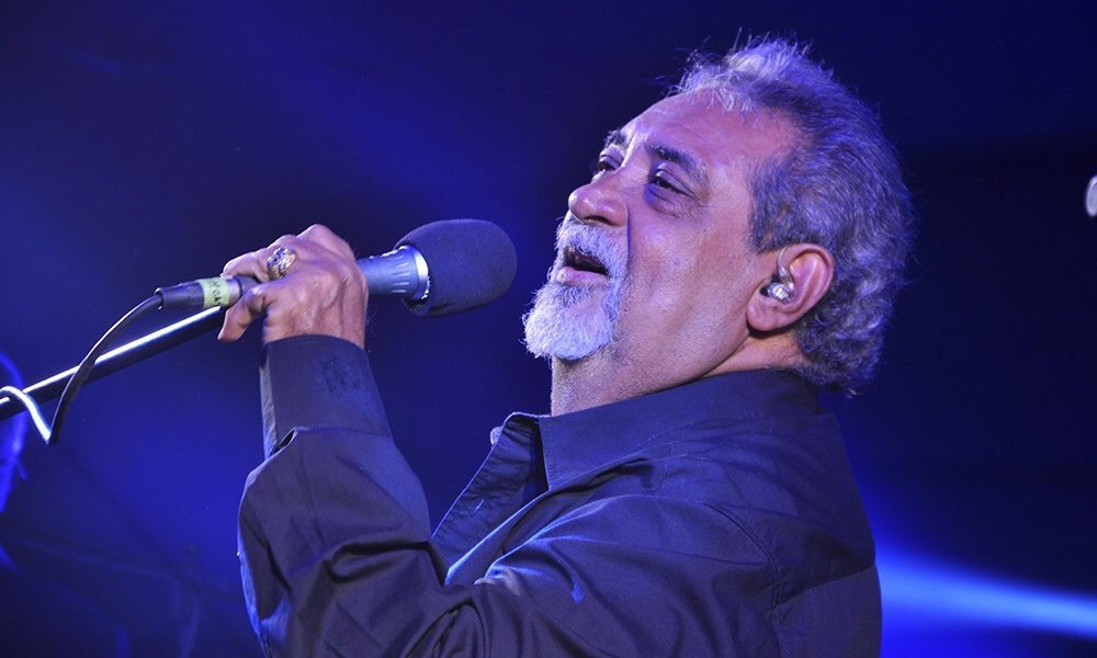 NattiNatasha's tweet photo. Se nos fue uno de los grandes, descansa en Paz #AnthonyRios. Tu legado musical es nuestra herencia y que a través de ese arte nosotros podamos aplicar lo que aprendimos de ti. Dios te tenga en la gloria! Mi más sentido pésame a la familia! https://t.co/mhRdKiaHJi