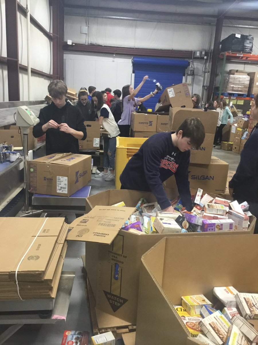 SDMS_NJHS's tweet photo. SDMS NJHS students helped the community by volunteering at the Maryland Food Bank. It was great to see how much food we packaged and to imagine all the people who would benefit from our hard work! Fun time had by all! https://t.co/uqoqqrb3x4