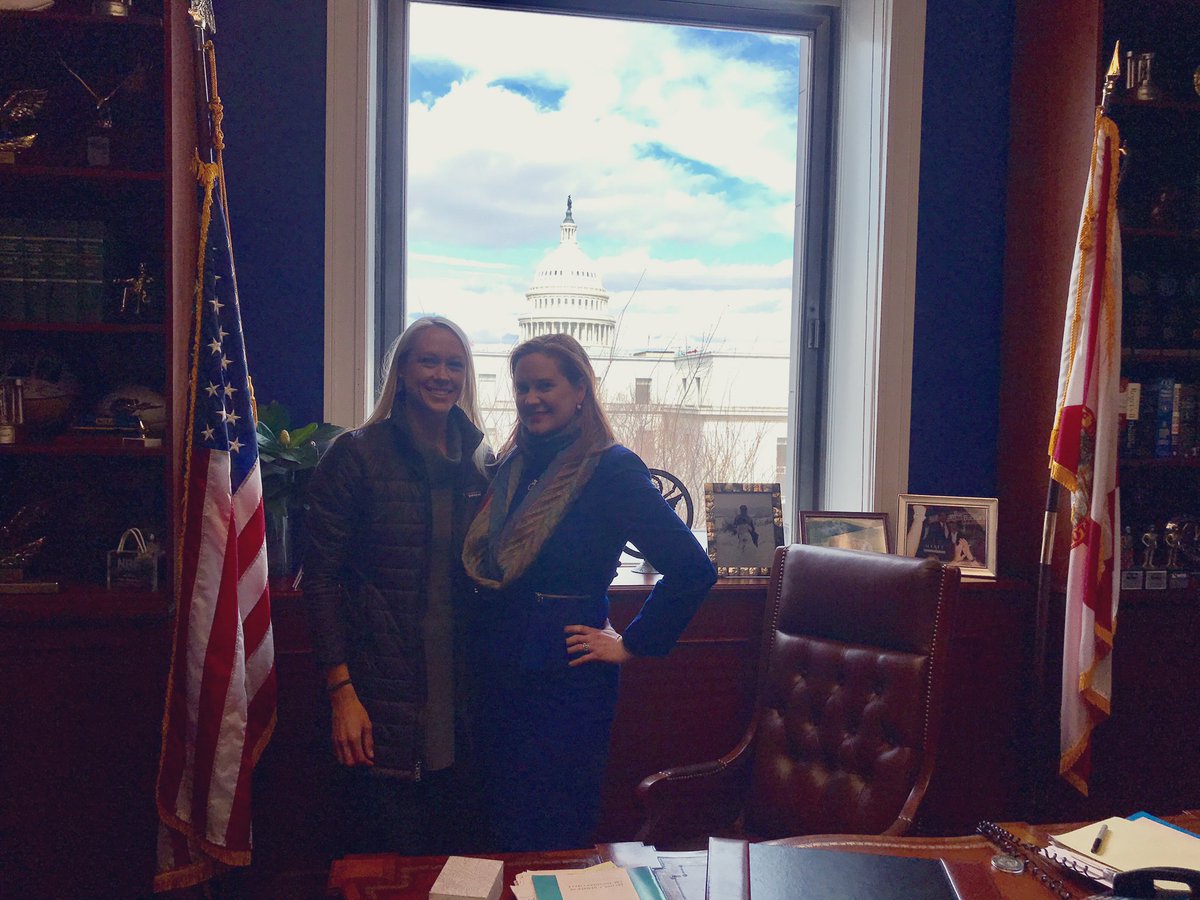DrRobinEdge's tweet photo. With @ASHAAdvocacy FL Audiology representative Lyndsey Nalu meeting with Rep. Buchanan to discuss separating PT and SLP Medicare limits. 
 @ASHAAdvocacy #ASHAHillDay @JacksonvilleU @JaxSpeechHear @JU_Provost @ASHA_Events https://t.co/wu5bdfQeoI
