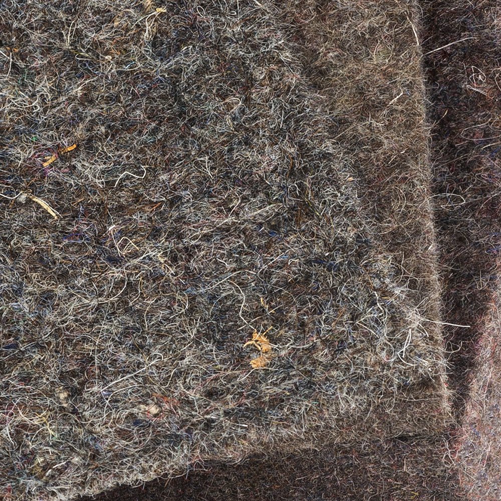 TheFeltStore's tweet image. What is Felt?
While felt is a textile material, the term “felt” actually refers to the process of how the material is made, known as “felting”. Nowadays “felt” can consist of a variety of fiber blends that are matted together. #behindthescenes #woolprocessing #wool #felt