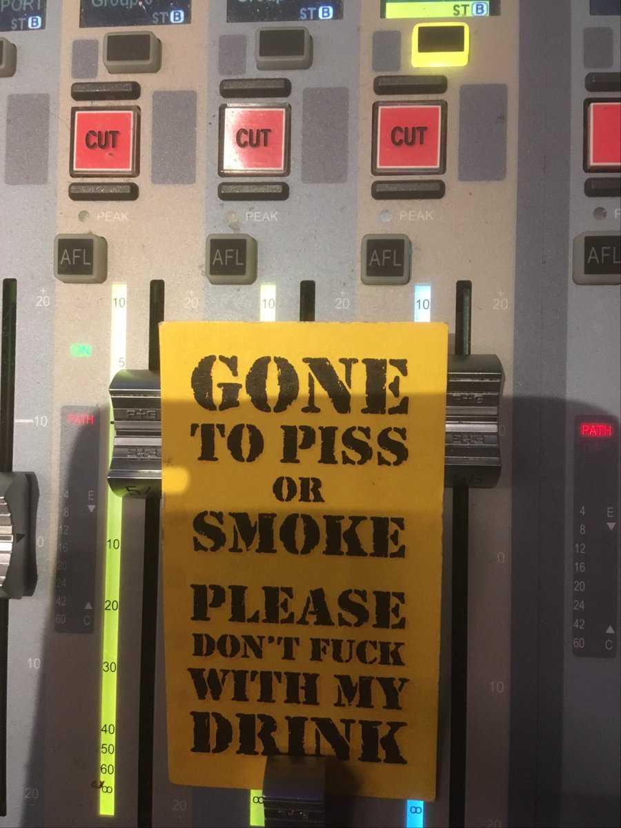 Sickleft's tweet image. 