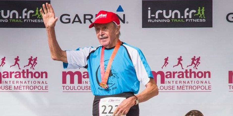 CyrilPetit's tweet photo. Marathon de Paris : à 89 ans, Charly Bancarel est le doyen de la course. « On ne s'arrête pas quand on vieillit mais on vieillit quand on s'arrête », confie-t-il. 🏃🏻‍♂️👨‍🦳🥇💪
👉 https://t.co/4Ms1eaoXwg https://t.co/5Nhz8LG2CX