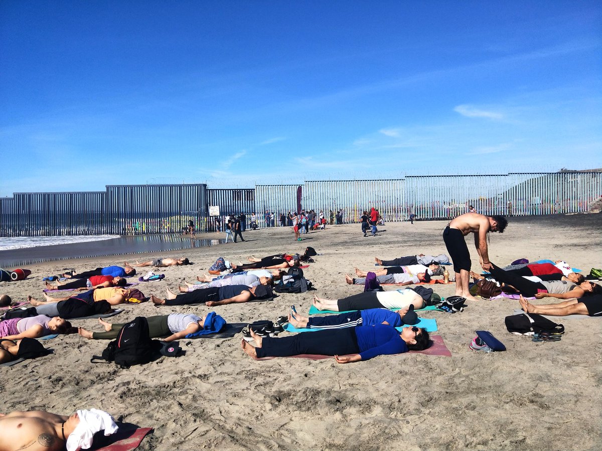 movementxchange's tweet photo. Dance by the Border: Another Month of Cross-Cultural Understanding through Dance - https://t.co/GV8encBlSd https://t.co/JceSSps8rz