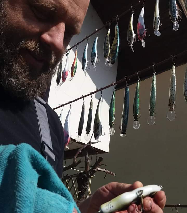 LukicMarkus's tweet photo. The sun is out so are we! Final polish before sending them out. 🌞🌞🌞
#megalures #electraS #electraM #MinijerkS #madeformennotforboys #fishing #lures #hardlures #handmadelures #woodenlures #bass #bassnation #bassfishing #muskyfishing #musky #muskylures https://t.co/fgjFhTpijY