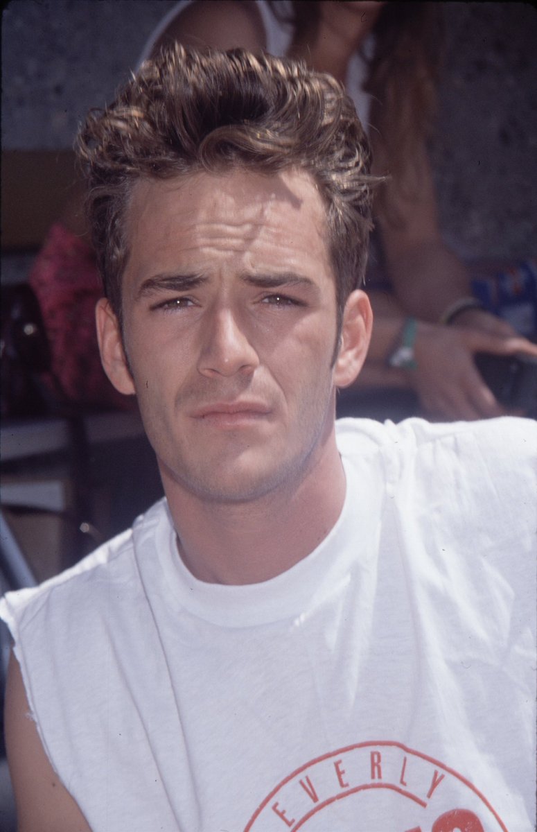 FreeformTV's tweet photo. Whether you first knew him as the impossibly cool, sensitive, lovable bad boy Dylan McKay or the honorable and dedicated father Fred Andrews, Luke Perry won over a lot of hearts. Gone too soon, and he will be so very missed. 💔 https://t.co/RMrevrl9mC