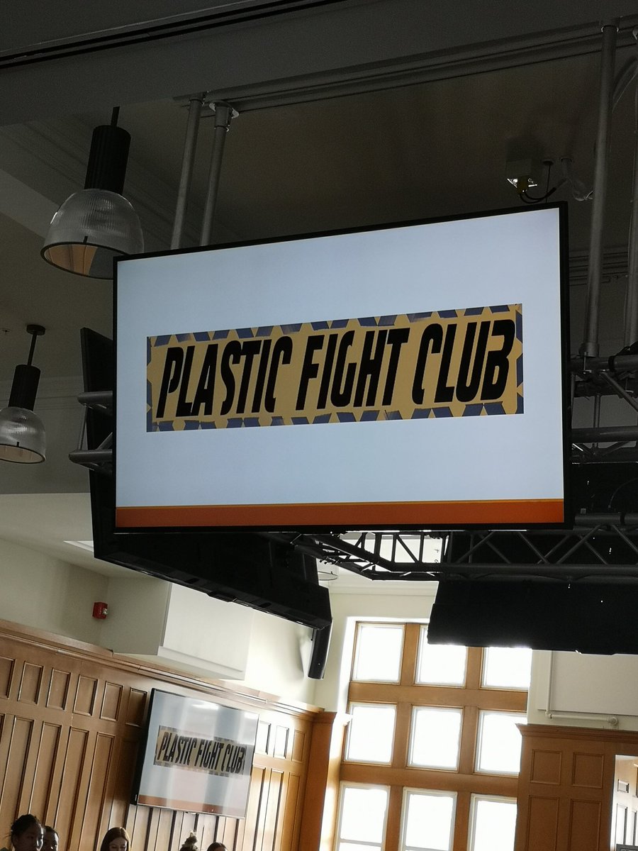sustainableUofG's tweet photo. We are guests today in the @IdeasCongress course for their midterm presentations! 

This is the first presentation by "Plastic Fight Club"

They will be teaming up with our Office to do a plastic waste audit! 

Metrics are an important first step towards a #plasticfreeUofG https://t.co/ylDG2gimIp