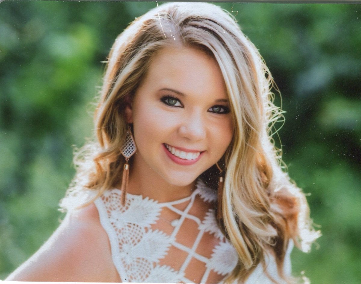memhosp's tweet photo. Congrats to scholar athlete of the month winners for February 2019, Elizabeth "Libby" Ahlers Nashville High School &amp; Nate Brede Wesclin High School

Read more &amp; apply:
https://t.co/NxX0rMATmD 
@MMG_SportsMed @WesclinSports @NchsAtc @NCHSAthleticsAD https://t.co/PMofAmWOTz