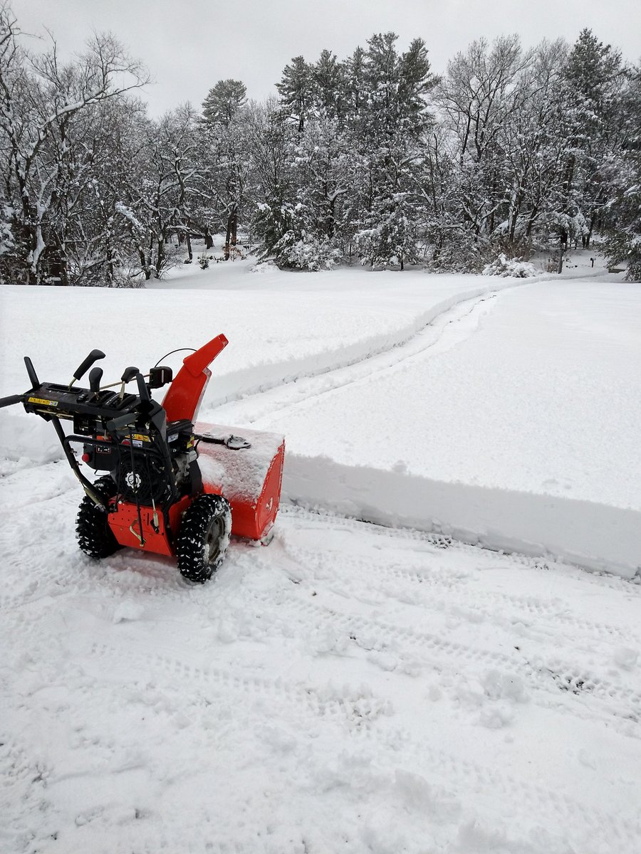 jonk_97's tweet photo. @Ariens the first real workout of this winter for the Platinum 30 SHO.  Cape Ann Massachusetts https://t.co/KH7vCN9DAv