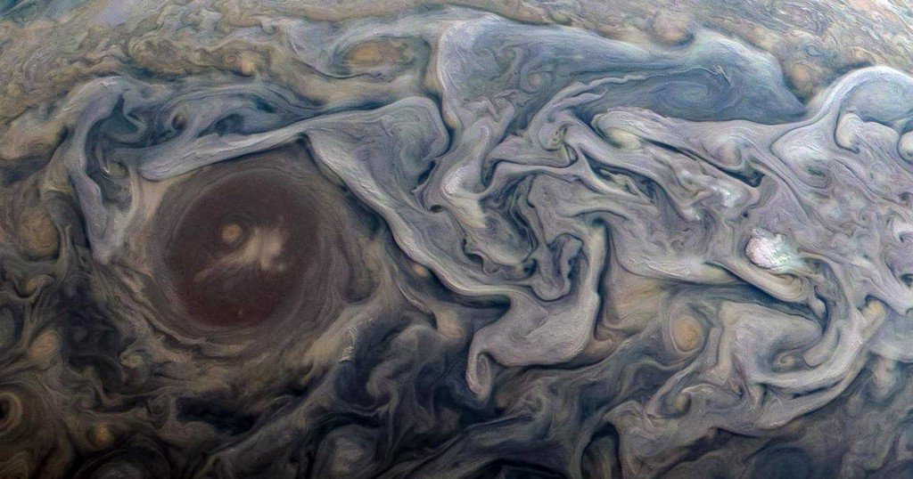PopSci's tweet photo. Megapixels: Jupiter's roiling clouds are a thing of beauty https://t.co/cxb1gOKJQA https://t.co/QWcfMtkW82