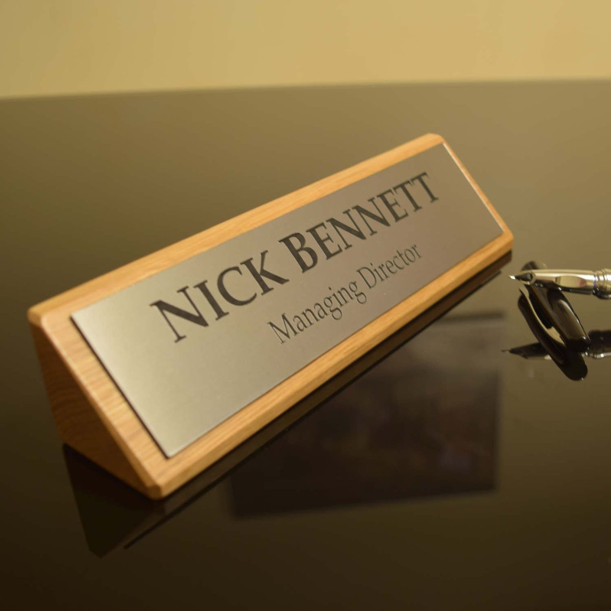 gtlaserltd's tweet photo. Excited to share the latest addition to my #etsy shop: Solid Oak Stylish Personalised Desk Name Plate, Custom Engraved Sign, Office Plaque - Silver Polished https://t.co/H1Fmq7tWwh #housewares #office #birthday #sign #engraving #school #deskname #deskplate #palque https://t.co/E8p9JGfC6a