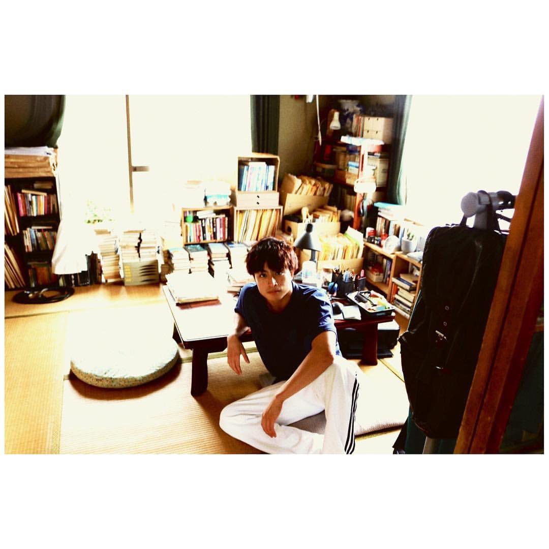 gene_05m's tweet photo. 今回は小説家役です。「小説王」4月22日スタート🖋
是非ご覧ください。 https://t.co/1qX8v4KfRF