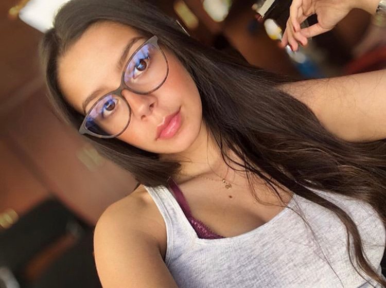LauCumtributes's tweet photo. Please #cumtribute me guys!!! I want it all over my face!!! I want so much #cum!! #cumtributes #cocktributes #cock #cumshot #cumface #sexy https://t.co/sM92TP8jOa