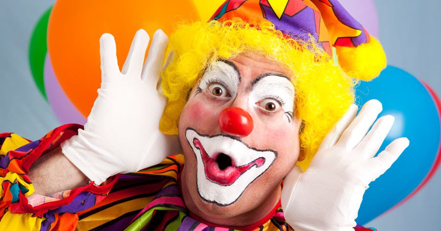 QueSignificaSC's tweet image. Que significa soñar con payasos: Soñar con un payaso o soñar con payasos suele ser un sueño que se nos presenta cuando nuestro cuerpo necesita expresar su lado más infantil y expresivo. A menudo significa desinterés, despreocupación o dejadez, pero… dlvr.it/R096Xm