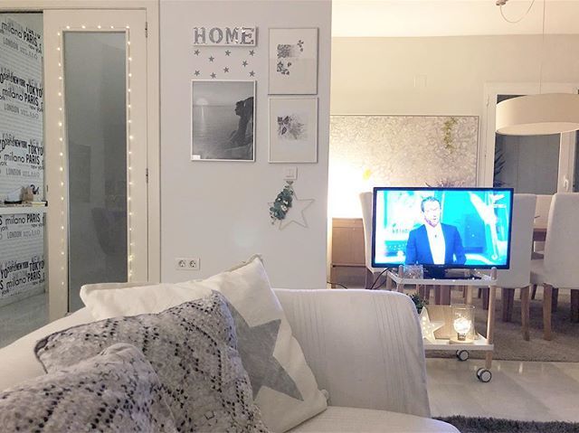 Un poquito de relax para acabar el lunes ⭐️
.
.
💫Buenas noches💫
.
.
#nordichome #nordicstyle #decohome #decoraciondeinteriores #interiordesign #interiorismo #interior4you1 #myhome #myplace ift.tt/2UfgULY