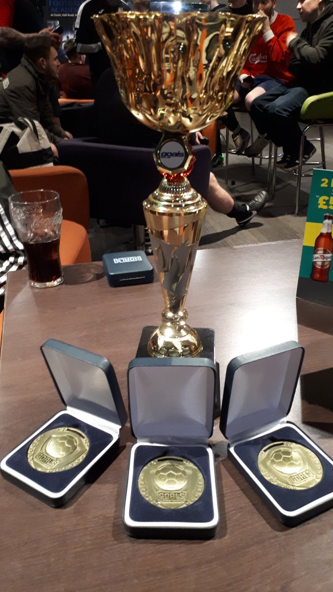 BoxfordUnited's tweet photo. League Champions 🏆 #weareboxford https://t.co/qAVjh2N2LB