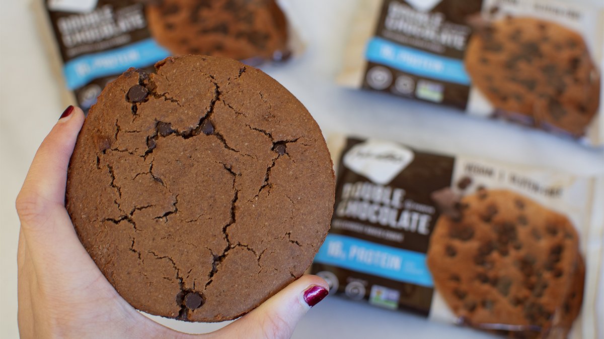 RT &amp; Follow to enter to win a mixed box of #glutenfree #vegan NuGo Protein Cookies! Two winners chosen on 3/10/19. #LoveforNuGo bit.ly/2DYXeVO
