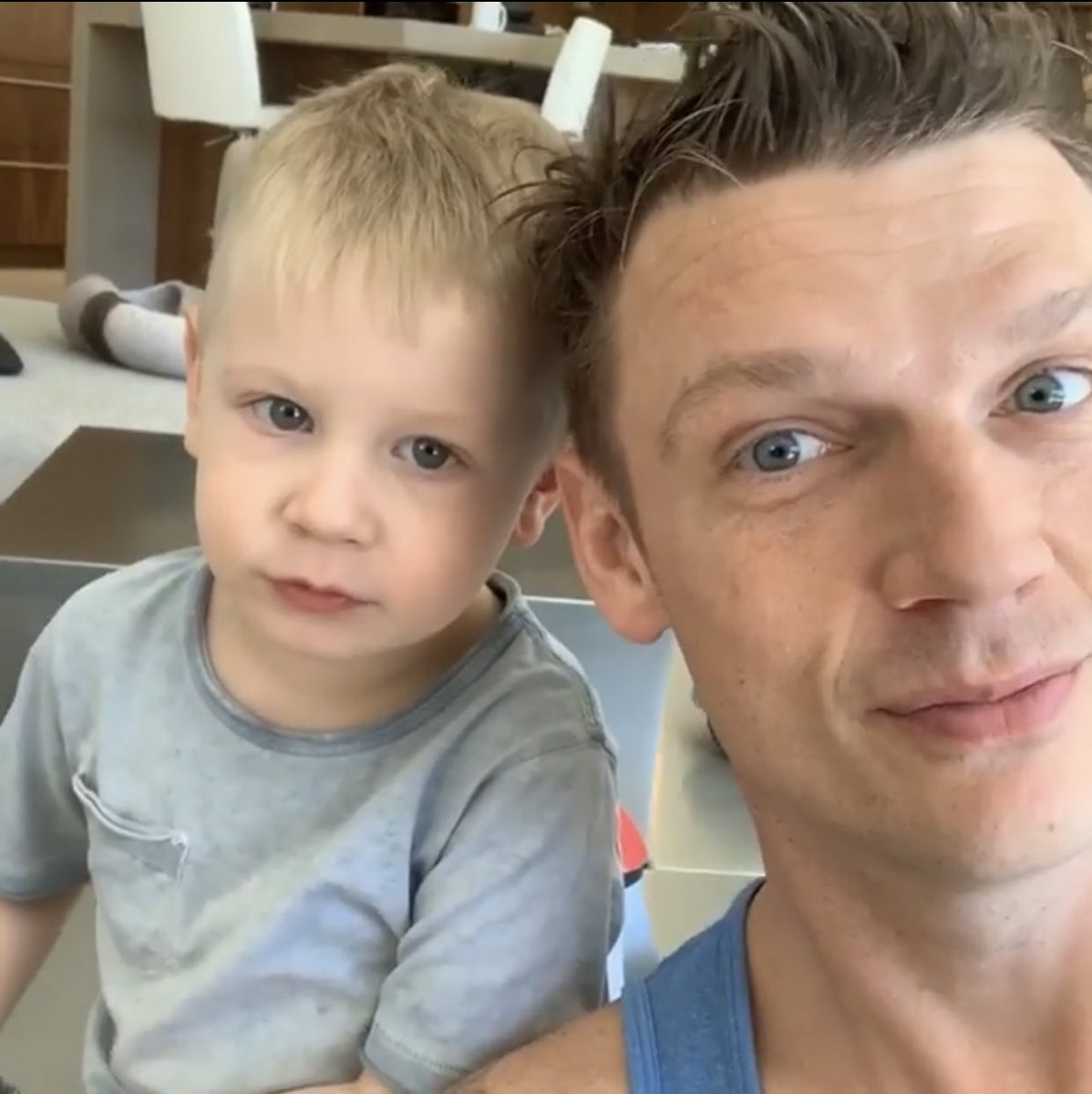 CiapCarter's tweet photo. Tell me, is there something sweeter? 🥰 @nickcarter https://t.co/ZRNsLEhhcy