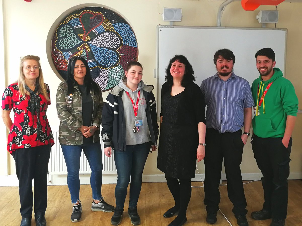 Alex Lowery yn siarad am awtistiaeth 🗣️
Volunteers from Grŵp Addysg Gartref Y Fenter | The Venture Home Ed Group, <a href="/TheVenture78/">Y Fenter C.P.I.  | The Venture I.C.C.</a> Play Team, Plas Madoc &amp; Royal Voluntary Service joined us for <a href="/AlexLoweryA/">Alex Lowery</a> speaks about autism training today. 
Diolch yn fawr i Alex &amp; Silvia.
#autism