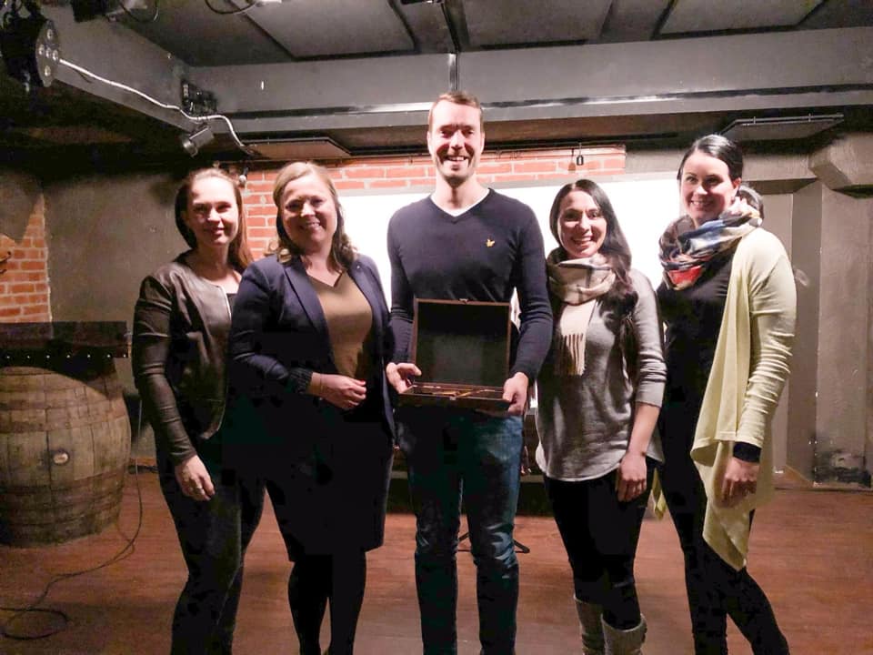 Tänään kamarillamme oli upea ilta puhekoulutuksen ja -kilpailun merkeissä! Puhekisan voiton nappasi <a href="/JouniOvaska/">Jouni Ovaska</a>, joka edustaa Tammerkoskea aluefinaalissa Ikaalisissa parin viikon kuluttua, onnittelut Jouni! #JCITammerkoski #puhekilpailu