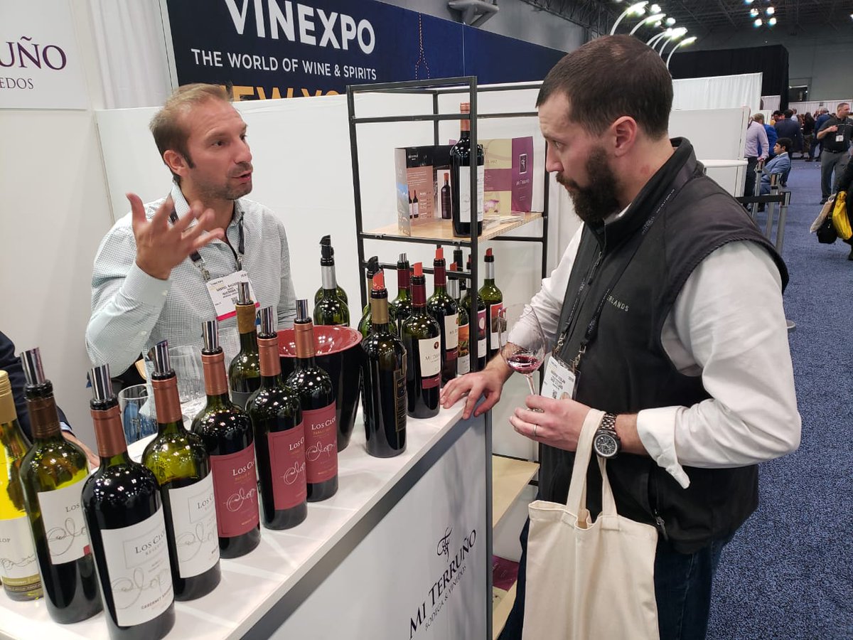 promendoza's tweet photo. Ya estamos en #Vinexpo junto a #MiTerruño @ClopWines #FamiliaMeschini @fincaambrosia @GrupoPenaflor https://t.co/x7g09ixcos