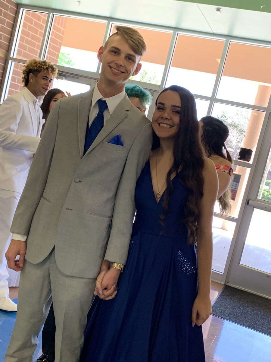 OHSProm20's tweet photo. Those dresses! Those tuxes! #OHSProm19 #OHSPromFashionShow19 https://t.co/1SPmINKQBF