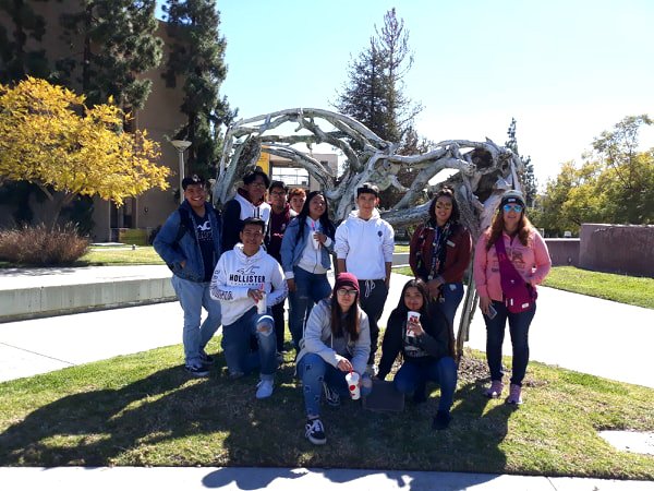 AllPeoplesLA's tweet photo. On February 23rd, College Advisors took All Peoples Youth to Pasadena City College for a college tour. Youth were able to learn about campus history, admission requirements, financial aid and more! #CollegeCorner #YouthSource https://t.co/Z6gXnVkxQi
