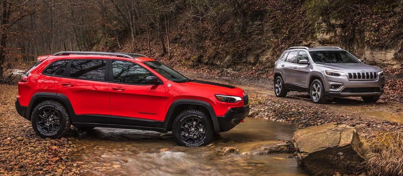 Looking to land yourself a new 2019 Jeep Cherokee? Click: bit.ly/2ENzUvY to preview our trim levels and visit us today for a special test drive! 💯 🙌 😎